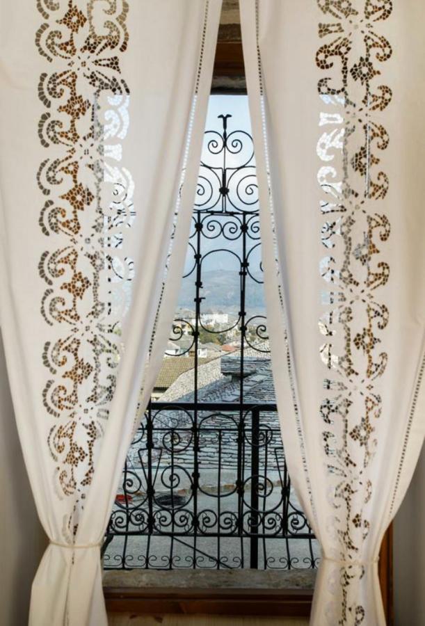 Guest House Tea Gjirokastër Eksteriør billede