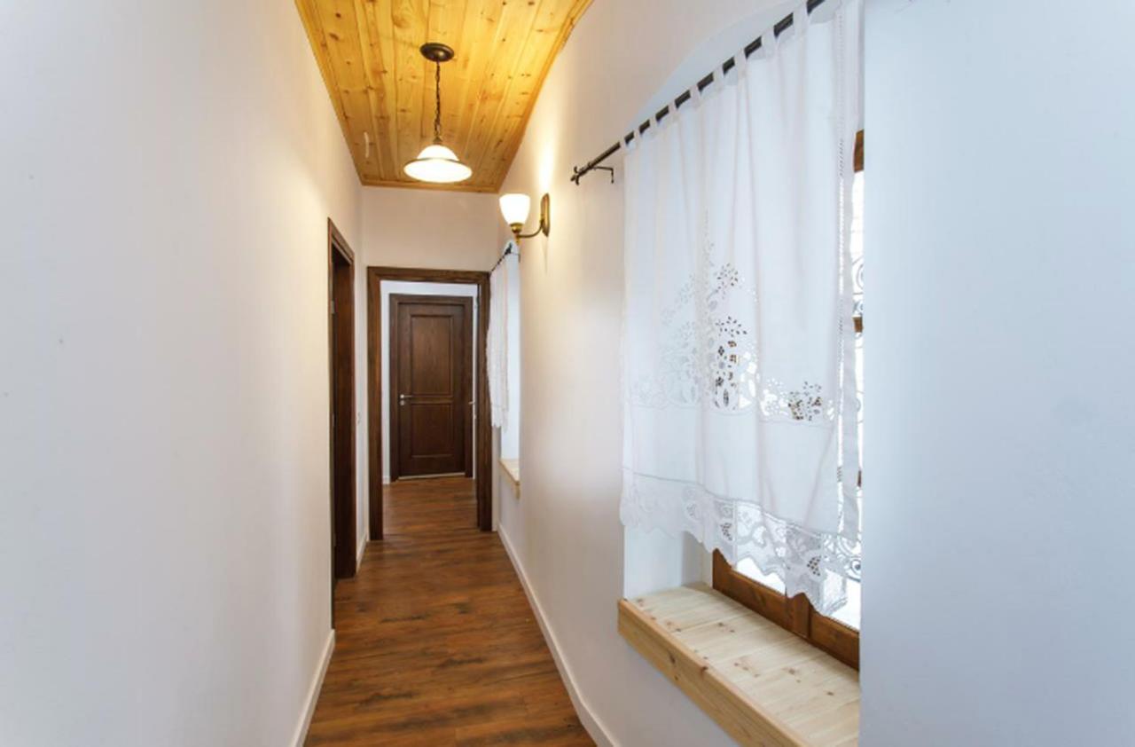 Guest House Tea Gjirokastër Eksteriør billede
