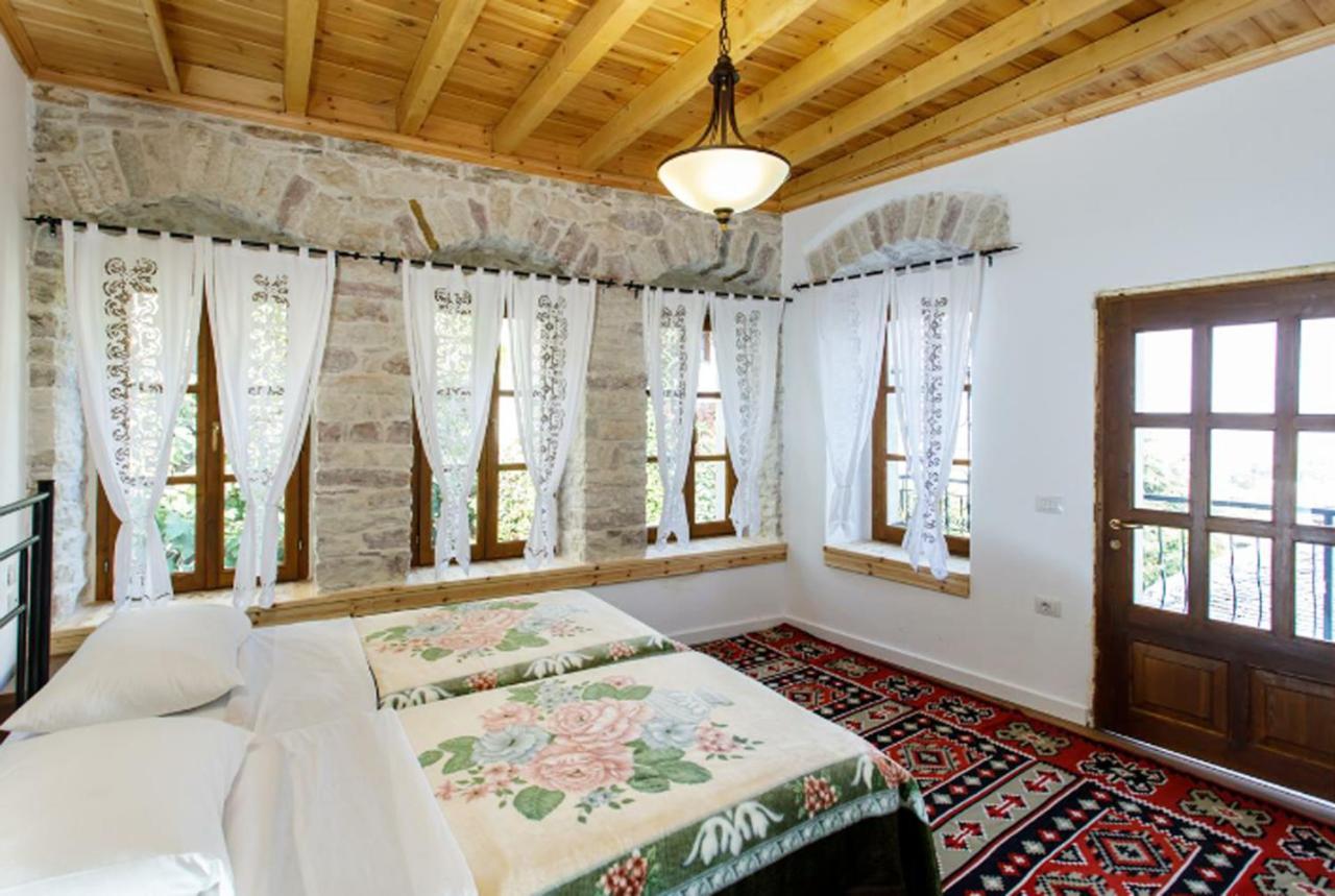 Guest House Tea Gjirokastër Eksteriør billede